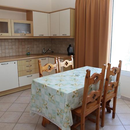 Aliki Studios Paralia Agias Foteinis الغرفة الصورة